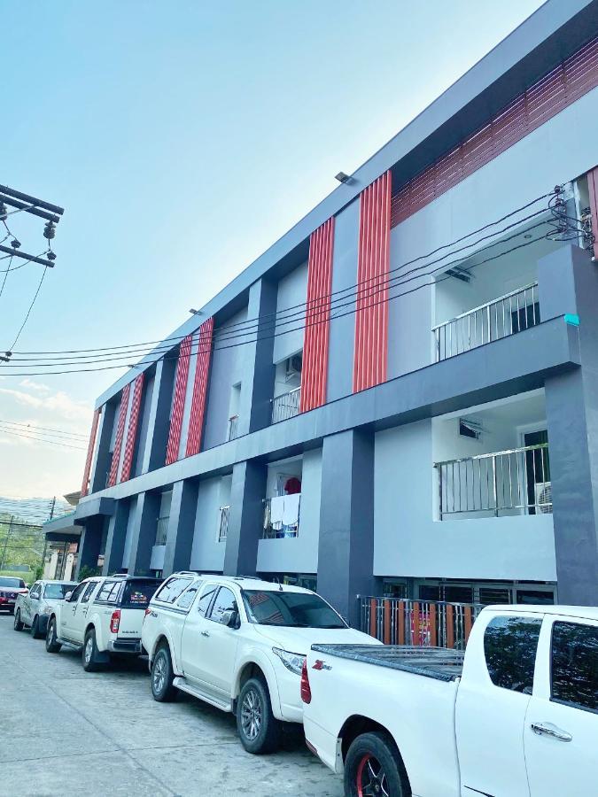 Tanatnan Hotel Ranong Exterior foto